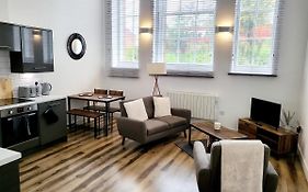 Burkhardt Hall- Parking Included- Sleeps 4